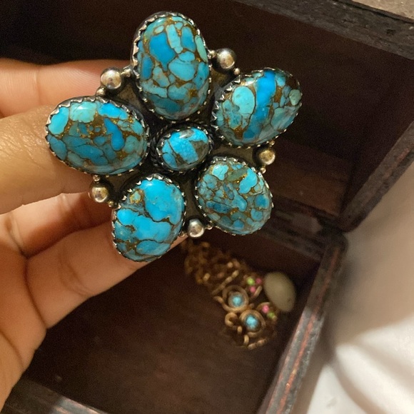 Turquoise Floral ring - Picture 2 of 2
